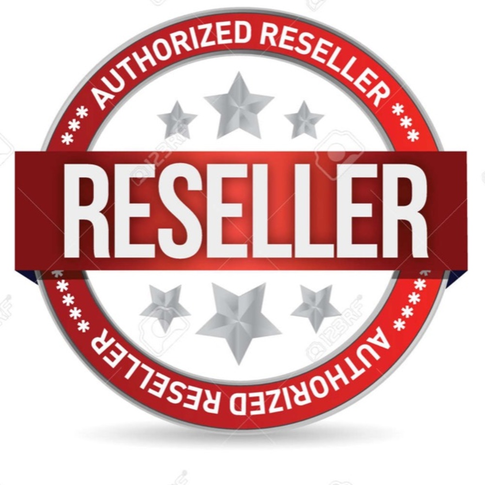✨Authorized Poshmark Ambassador Reseller⭐️✨